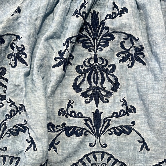 Boutique size medium top - Picture 2 of 5